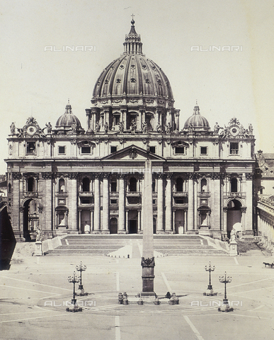 FVQ-F-036613-0000 - Facciata della Basilica di San Pietro, Città del Vaticano - Data dello scatto: 1855 ca. - Archivi Alinari, Firenze