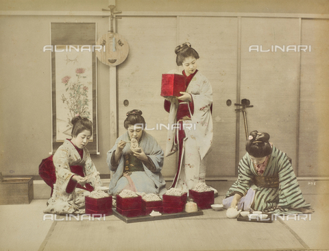 FVQ-F-040238-0000 - A group of geishas during the meal - Date of photography: 1885-1895 - Alinari Archives, Florence