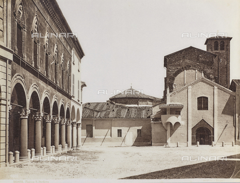 FVQ-F-077397-0000 - Piazza Santo Stefano, Bologna - Data dello scatto: 1870-1880 - Archivi Alinari, Firenze