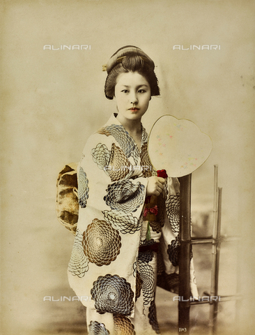 FVQ-F-146079-0000 - Portrait of a young geisha - Date of photography: 1885-1895 - Alinari Archives, Florence