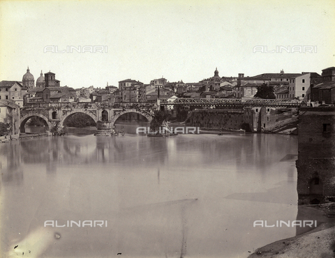 FVQ-F-158706-0000 - Veduta di un tratto del Tevere e del ponte Rotto a Roma - Data dello scatto: 1865 ca. - Archivi Alinari, Firenze