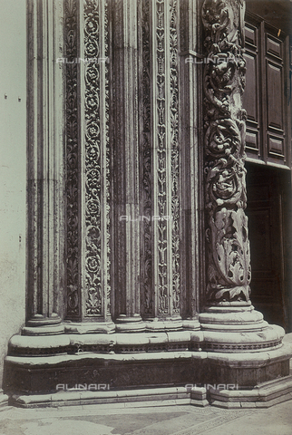 FVQ-F-198844-0000 - Dettaglio della porta centrale del Duomo di Siena - Data dello scatto: 1855 - Archivi Alinari, Firenze