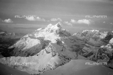 GBA-S-000178-0021 - Veduta di montagne innevate, Cortina d'Ampezzo - Data dello scatto: 06/02-27/02/1941 - Archivi Alinari, Firenze