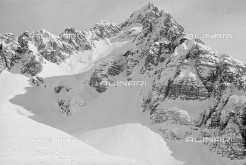 GBA-S-000178-0038 - Montagne innevate, Cortina d'Ampezzo - Data dello scatto: 06/02-27/02/1941 - Archivi Alinari, Firenze