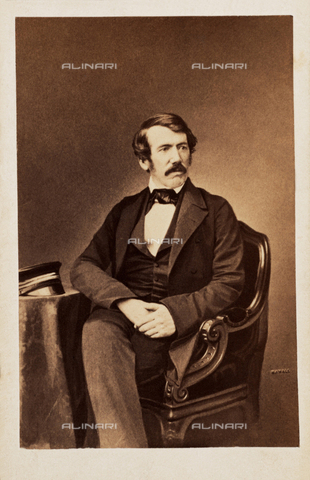 GBB-F-004843-0000 - 1865 ca, LONDON, GREAT BRITAIN : Celebrated DAVID LIVINGSTONE (Blantyre, Schotland 1813 - Chtambo, Zambia 1873) scottish missionary explorator in Africa, discover the Lake Ngami, the Victoria Falls (named after the Queen VICTORIA) in 1855 and the Lake Nyassa (today named Malawi). Missing in 1869 was finded at Ujiji (near Lake Tanganica) from the journalist HENRY STANLEY in 1871, during the research of the source of the Nile. - © ARCHIVIO GBB / Archivi Alinari