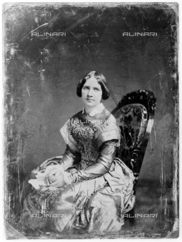 GBB-F-007469-0000 - 1850, 14 september, NEW YORK, USA: The most celebrated swedish singer soprano JENNY LIND (1820 1887), often known as the Swedish Nightingale and one of most beautiful woman of XIX Century.1850. One of the most highly regarded singers of the 19th century, undertook an extraordinarily popular concert tour of America beginning in 1850 organzied by famous manager and Circus showman P. T. Barnum, in 93 large-scale concerts around U.S. She toured Denmark where, in 1843 writer Hans Christian Andersen met and fell in love with her. Although the two became good friends, she did not reciprocate his romantic feelings. Lind was adored by famous composer like Robert Schumann, Hector Berlioz, Giuseppe Verdi and most importantly for her Felix Mendelssohn - © ARCHIVIO GBB / Archivi Alinari
