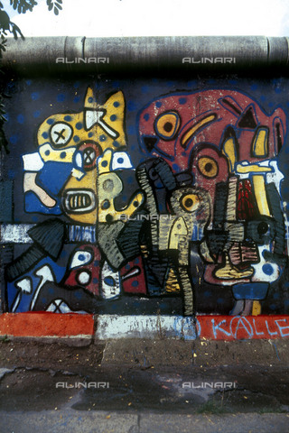 GRA-F-000078-0000 - Forme animali, Graffiti & Wall Art sul Muro di Berlino, abbattuto a partire dalla notte del 9 Novembre del 1989 - Data dello scatto: 1987 - Francesco e Alessandro Alacevich / Gremese Archivio/Archivi Alinari