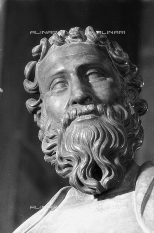 LFA-S-00000H-0704 - Statue of St. Bartholomew (detail of the head), Torcello, Venice - Date of photography: 1950 ca. - Alinari Archives, Florence