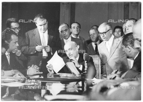 LLA-S-000F00-0007 - L'economista e politico Amintore Fanfani (1908-1999) - Data dello scatto: 17/04/1957 - Archivio Luigi Leoni / Archivi Alinari