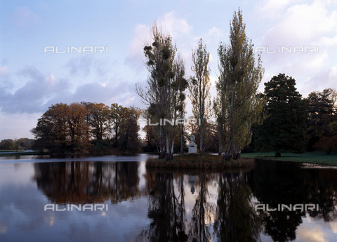 MBA-F-023875-0000 - Rousseau Island in Wà¶rlitz - Date of photography: 01/03/2006 - Jochen Helle / Bildarchiv Monheim / Alinari Archives