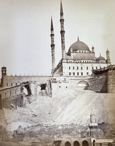 MFC-A-004677-0030 - Scorcio della gigantesca moschea di Muhammad Ali o 'Moschea d'Alabastro' al Cairo - Data dello scatto: 1870-1880 ca. - Archivi Alinari, Firenze