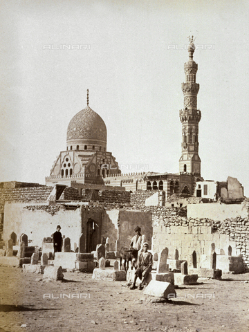 MFC-A-004677-0040 - Veduta del Mausoleo di Khayr Bey al Cairo - Data dello scatto: 1870-1880 ca. - Archivi Alinari, Firenze