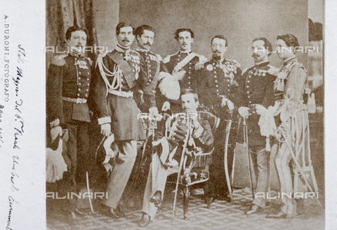 MFC-F-000995-0000 - Gruppo di militari in alta uniforme - Data dello scatto: 1869 ca. - Archivi Alinari, Firenze