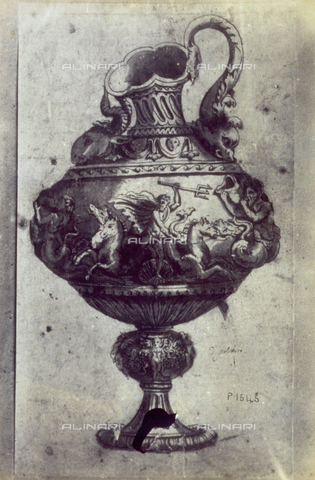 MFC-F-001778-0000 - Disegno raffigurante il progetto di un vaso con figure allegoriche di Polidoro da Caravaggio - Data dello scatto: 1865 ca. - Archivi Alinari, Firenze