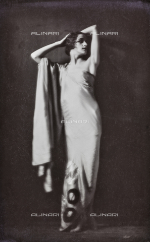 PTA-F-000172-0000 - Ritratto di Jia Ruskaja (Evgenija Borisenko 1902-1970), prima ballerina del Teatro della Scala di Milano - Data dello scatto: 1930-1935 - Archivi Alinari, Firenze