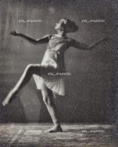 PTA-F-000174-0000 - Ritratto di Jia Ruskaja (Evgenija Borisenko 1902-1970), prima ballerina del Teatro della Scala di Milano - Data dello scatto: 1930-1935 - Archivi Alinari, Firenze