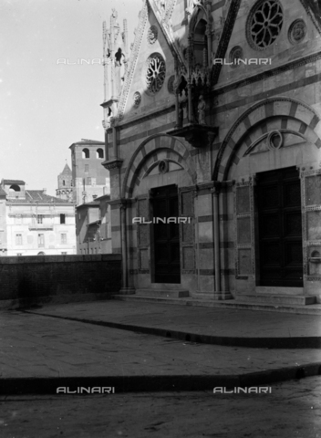 PTA-S-001302-0007 - Chiesa di Santa Maria della Spina, particolare, Pisa - Data dello scatto: 1930-1940 - Archivi Alinari, Firenze