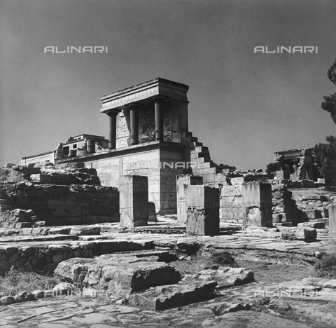 RAD-A-000012-0039 - Rovine del Palazzo di Cnosso nell'isola di Creta, Grecia - Data dello scatto: 1962 - Archivi Alinari, Firenze