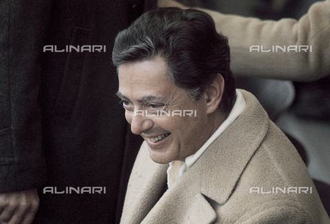 RCS-S-E14957-0006 - Umberto Agnelli in the stands of the Torino stadium during a football match - Date of photography: 1980 ca. - RCS/Alinari Archives Management, Florence