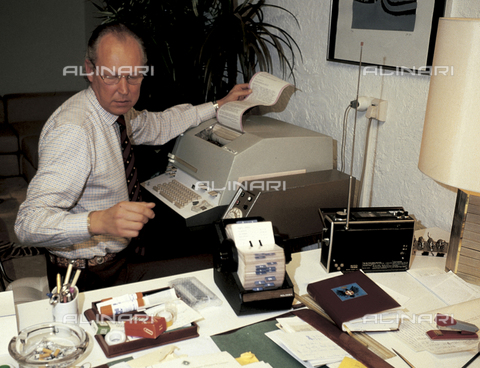 RCS-S-E17462-0003 - Vittorio Emanuele of Savoia in his house in Geneva - Date of photography: 1984 - RCS/Alinari Archives Management, Florence