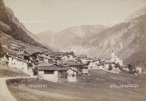RDC-F-001294-0000 - Panorama della paese di Lanzada in provincia di Sondrio - Data dello scatto: 1880 ca. - Archivi Alinari, Firenze