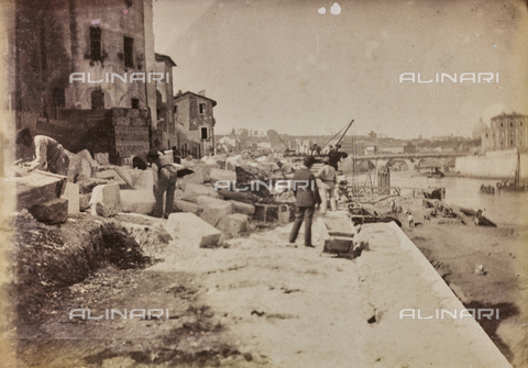 REA-F-000392-0000 - Work on sponde the Tiber in Rome - Date of photography: 1880-1890 ca. - Alinari Archives, Florence