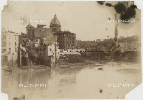 REA-F-000419-0000 - View of Judea Ripa with the church and the bridge of San Giovanni dei Fiorentini in Rome. The bridge was built in 1861 and demolished in 1941 - Date of photography: 1880-1890 - Alinari Archives, Florence