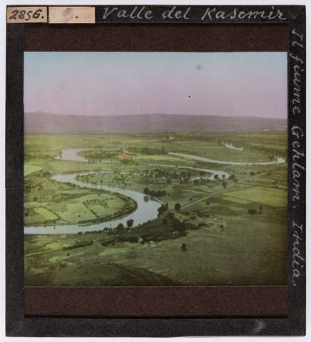 RGD-S-VARIE2-2856 - The Jhelum (or Jehlum) River in the Kashmir Valley in India - Date of photography: 1897-1898 ca. - Alinari Archives, Florence