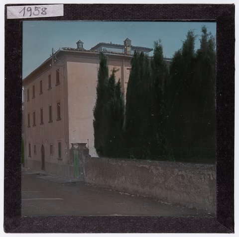 RGD-S-VARIE5-1958 - Facade of a building - Date of photography: 1900-1927 ca. - Alinari Archives, Florence