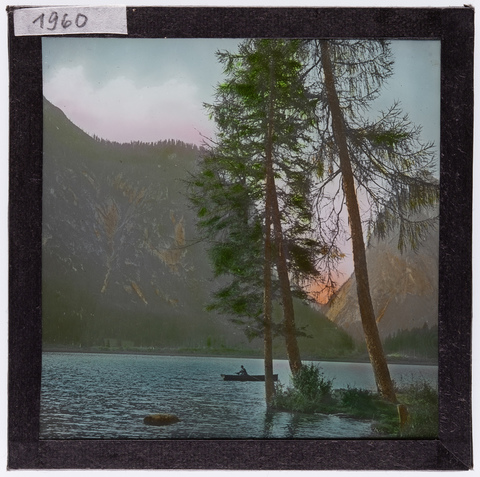 RGD-S-VARIE5-1960 - Boat on Lake Dobbiaco in Val Pusteria - Date of photography: 1900-1927 ca. - Alinari Archives, Florence