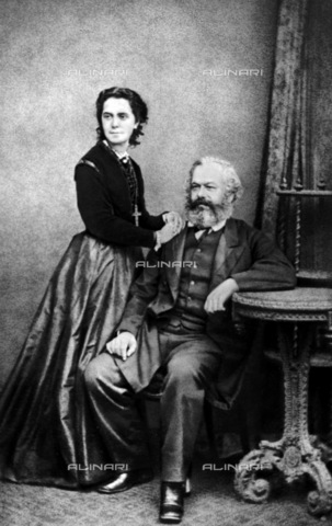 RNA-F-836258-0000 - Il politico ed economista Karl Marx (1818-1883) fotografato con la figlia maggiore Jenny a Londra - Data dello scatto: 01/1869 - Sputnik/ Archivi Alinari