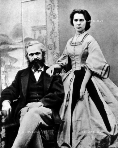 RNA-F-836259-0000 - Il politico ed economista Karl Marx (1818-1883) fotografato con la figlia maggiore Jenny a Londra - Data dello scatto: 03/1866 - Sputnik/ Archivi Alinari