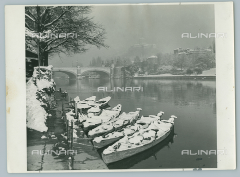 TCI-F-A10011-0000 - Europe, Italy, piedmont, turin in the Snow, 1950 - Touring Club Italiano/Alinari Archives Management