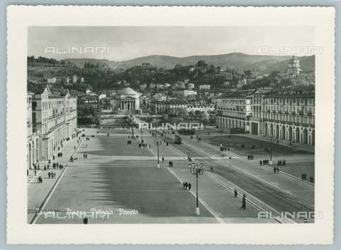 TCI-F-A10202-0000 - Europe, Italy, piedmont, turin, Piazza Vittorio Veneto, 1957 - Touring Club Italiano/Alinari Archives Management