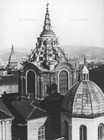 TCI-F-A10358-0000 - Dome of the Chapel of the Holy Shroud in the Cathedral of Turin - Date of photography: 1958 ca. - © Touring Club Italiano / Alinari Archives