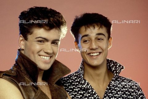 TOP-S-000145-7847 - British singer George Michael and guitarist Andrew Ridgely of the band Wham - Date of photography: 1980 - Photoshot / TopFoto / Alinari Archives