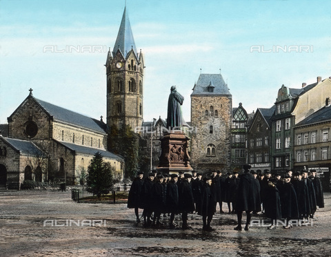 UIG-F-030901-0000 - Karlsplatz square at Eisenach. - Date of photography: 1920 - United Archives / UIG/Alinari Archives