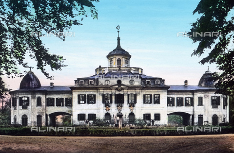 UIG-F-030905-0000 - Belvedere castle. - Date of photography: 1920 - United Archives / UIG/Alinari Archives