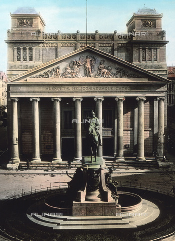 UIG-F-030913-0000 - Monument of Kaiser Wilhelm. - Date of photography: 1920 - United Archives / UIG/Alinari Archives