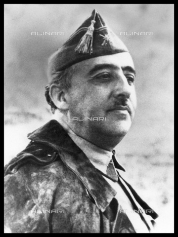 WHA-S-WHA064-0202 - Ritratto del generale spagnolo Francisco Franco (1892-1975) conosciuto anche come il Generalà­simo Franco o il Caudillo de Espaà±a - Data dello scatto: 1936 - World History Archive/Archivi Alinari