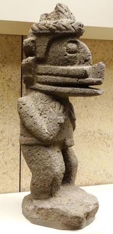 WHA-S-WHA065-0901 - Il dio del vento Ehecatl, statua in basalto, arte azteca degli anni 1300-1521 - World History Archive/Archivi Alinari
