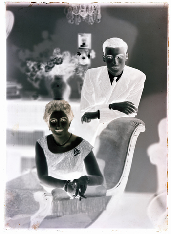 WMA-N-006842-0000 - Portrait of Gunalachi Myron and his mother - Date of photography: 1958 ca. - Alinari Archives, Florence