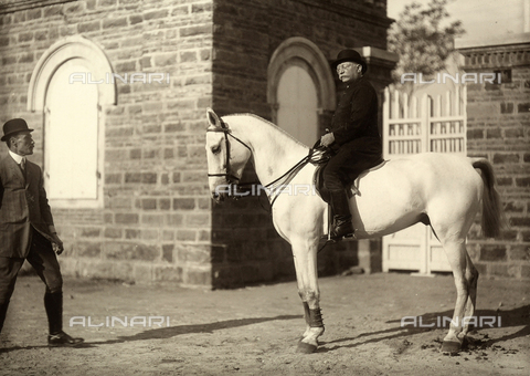 WSA-F-001780-0000 - Ritratto a cavallo di Oscar Gentilomo, presidente del "Credit". - Data dello scatto: 1912 - Archivi Alinari, Firenze
