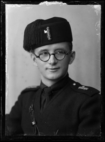 WWA-V-006417-0000 - Ritratto di giovane in divisa fascista - Data dello scatto: 1936 ca. - Archivi Alinari, Firenze