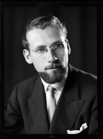 WWA-V-006566-0000 - Ritratto maschile con barba e occhiali - Data dello scatto: 1947 ca. - Archivi Alinari, Firenze