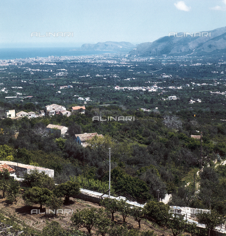 ZCA-S-000375-0016 - Veduta di Palermo - Data dello scatto: 1970 ca. - Archivi Alinari, Firenze